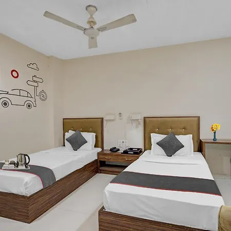 Hotel O The Kia Residency Hotel And Banquet Ahmedabad Exterior photo